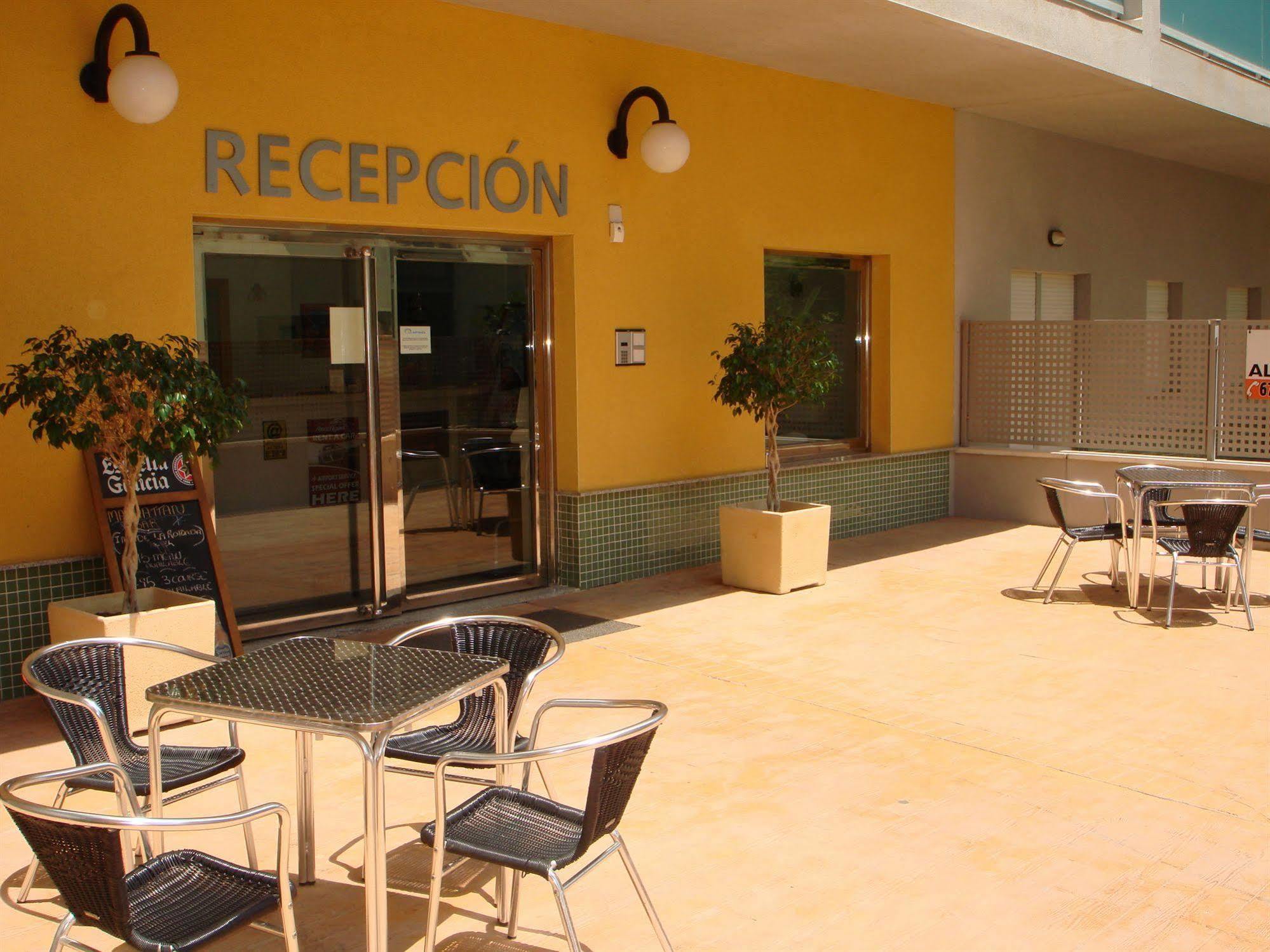 אוריהואלה Reception La Rotonda Aparthotel מראה חיצוני תמונה